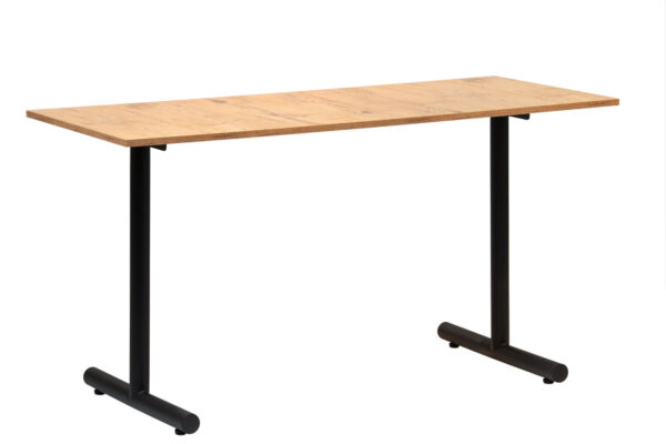 | stol-na-nogach_8598jpg